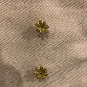 3🌻for$10 Charming Charlie’s Yellow 🌼 Earrings